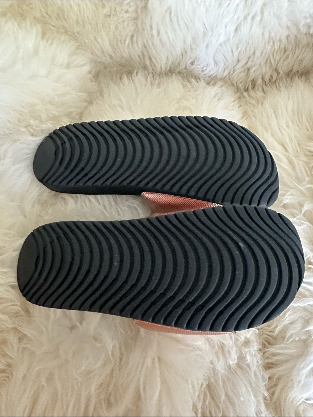 Nike Slide Kawa Sandal Slides in Rose Gold and Black Women's Metallic Red Bronze - Picture 2 of 6